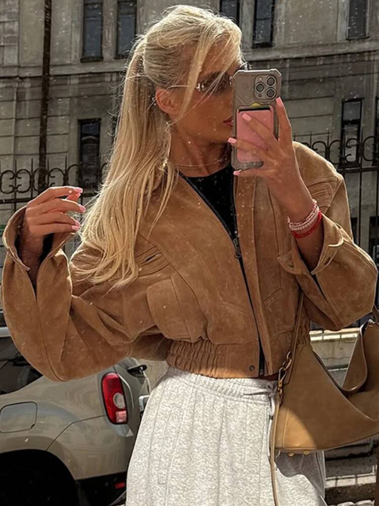 Street Fashion Taiwan - Krótka brązowa kurtka z zamszu damska,